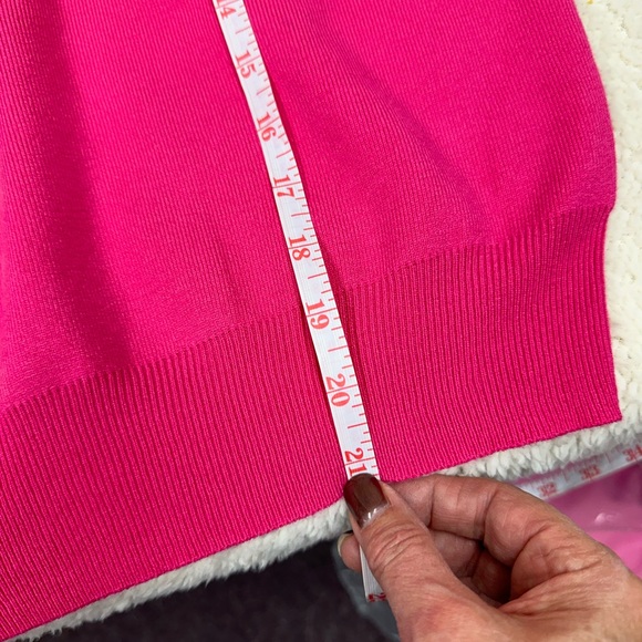 Line & Dot Sweater - Picture 8 of 9